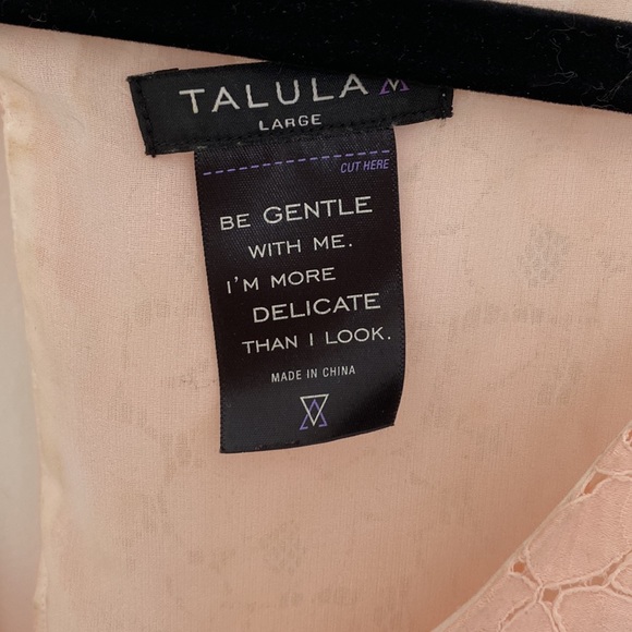 Lacey tank blouse - Picture 2 of 3